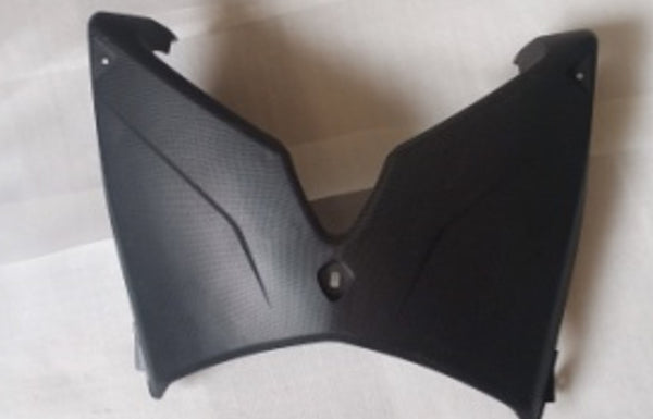 Ön Göğüs Rüzgarlık Plastik Parça